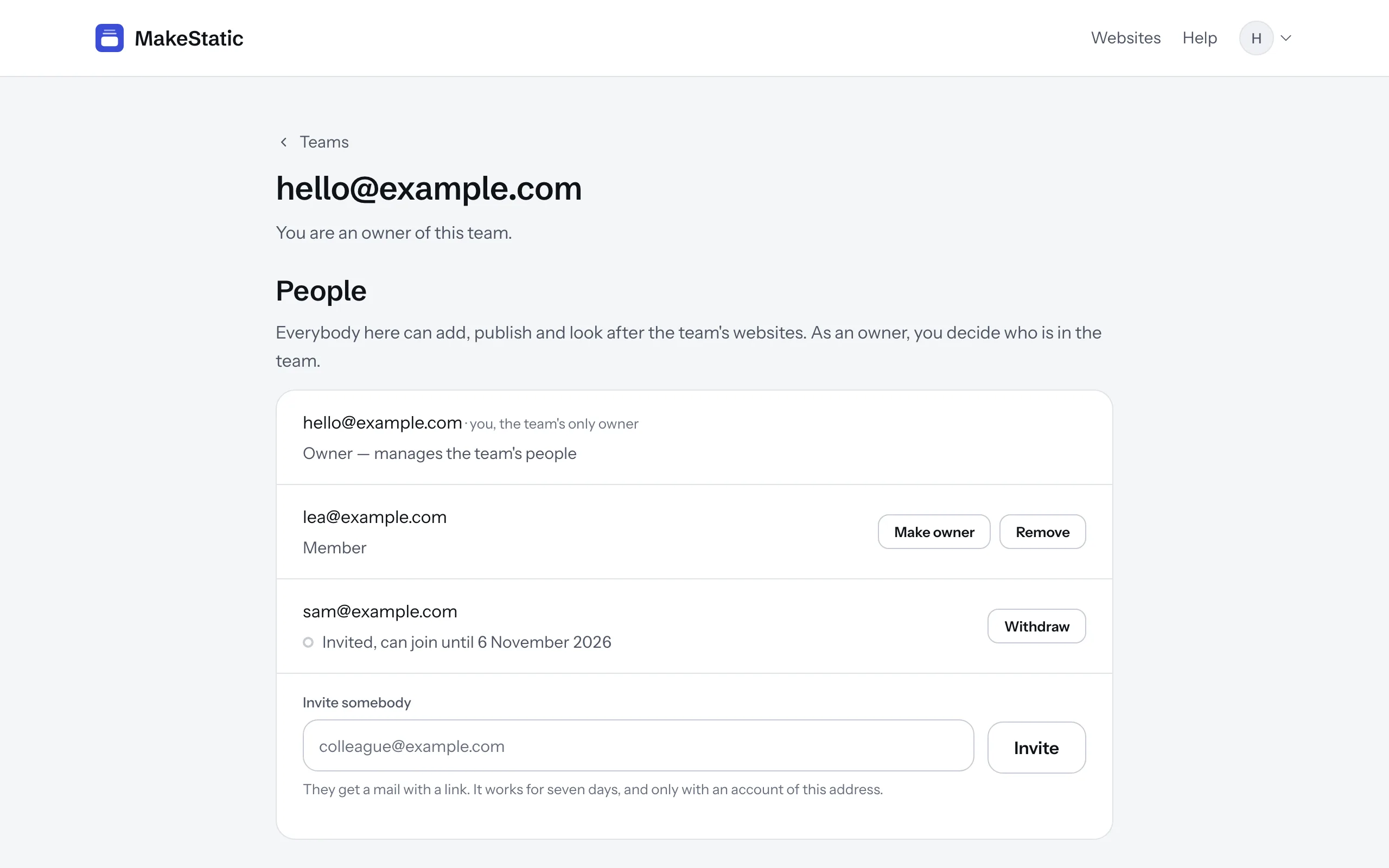 Screenshot: a team's page. The people in the team with their roles, an invitation not yet accepted, and the field to invite somebody.